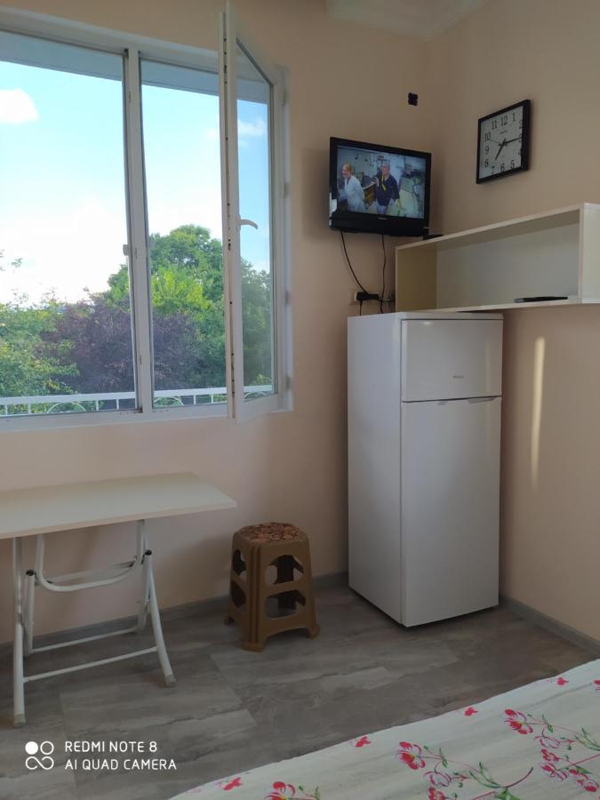 Emzari'S Apartment 코불레티 외부 사진